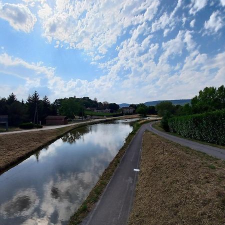 Aupres Du Lavoir Remigny Εξωτερικό φωτογραφία